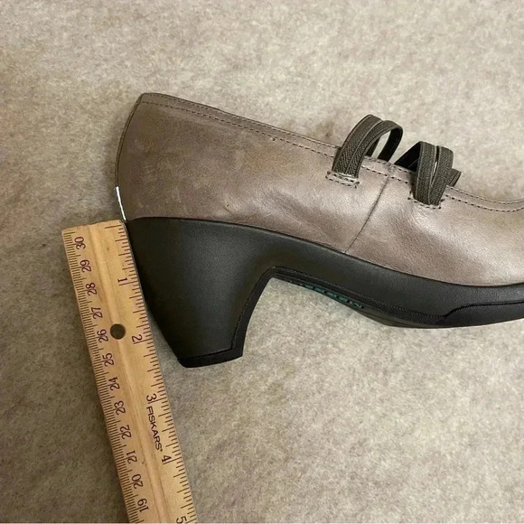 Merrell Cycling Evera Cross Gray Leather Slip on Performance Heels Women’s 7.5 - Picture 12 of 12